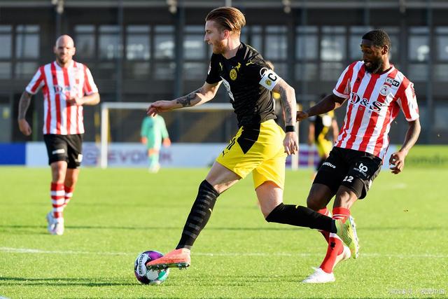 功的背后 功的背后