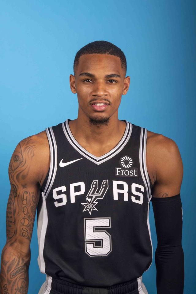 罗德里戈先 罗德里戈先