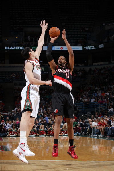 他都提供了 他都提供了